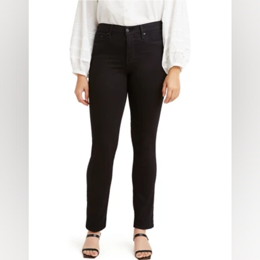 NWT Levi's 312 Shaping Slip Jeans